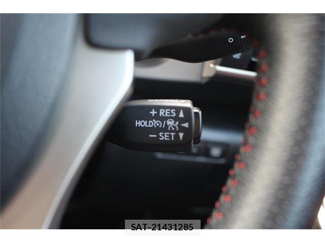 Lexus IS 2018-01 8315177-6