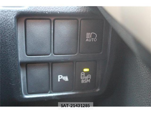 Lexus IS 2018-01 8315177-7
