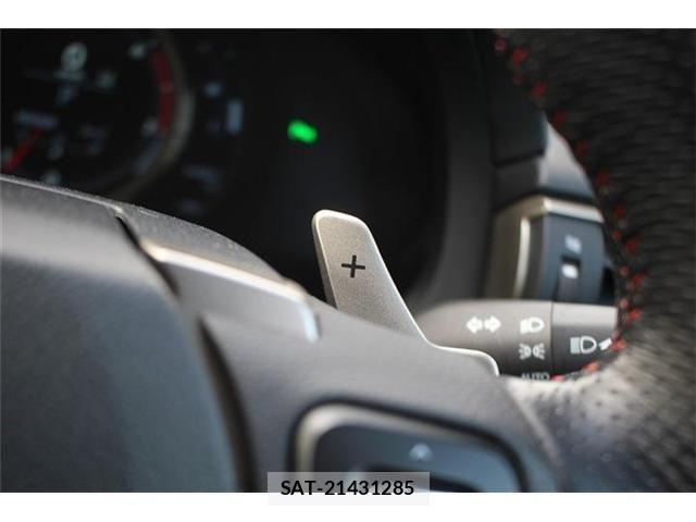 Lexus IS 2018-01 8315177-8