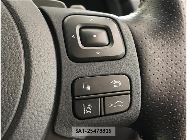Lexus IS 2021-06 8315176-15