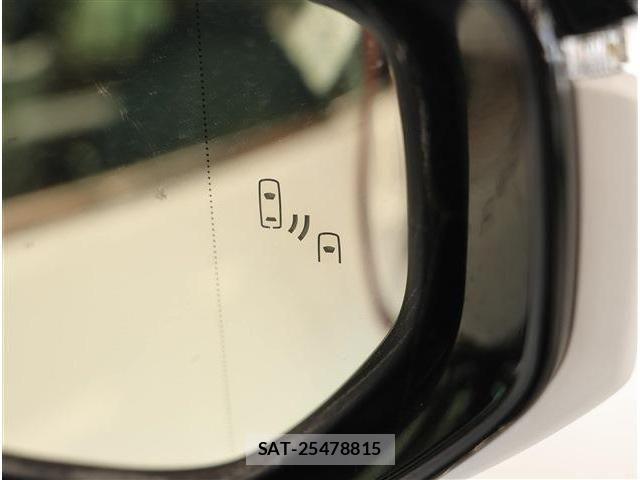 Lexus IS 2021-06 8315176-23