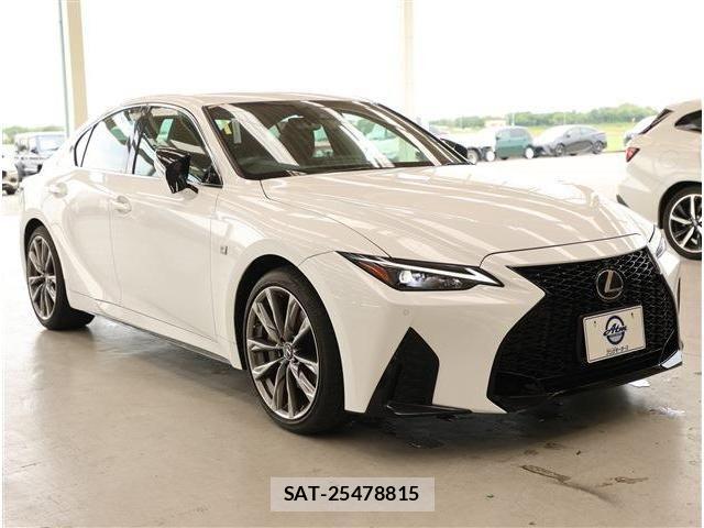 Lexus IS 2021-06 8315176-25