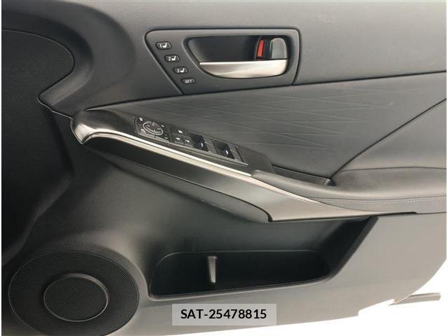 Lexus IS 2021-06 8315176-5
