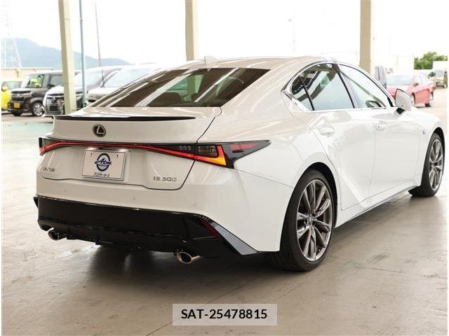 Lexus IS 2021-06 8315176-6