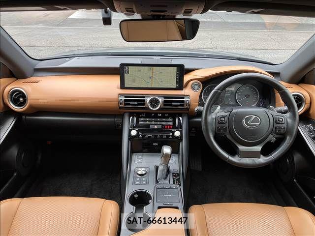 Lexus IS 2021-02 8336535-1