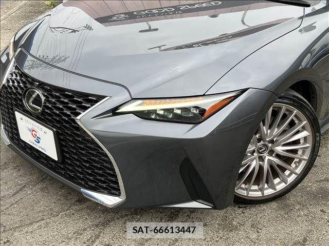 Lexus IS 2021-02 8336535-19