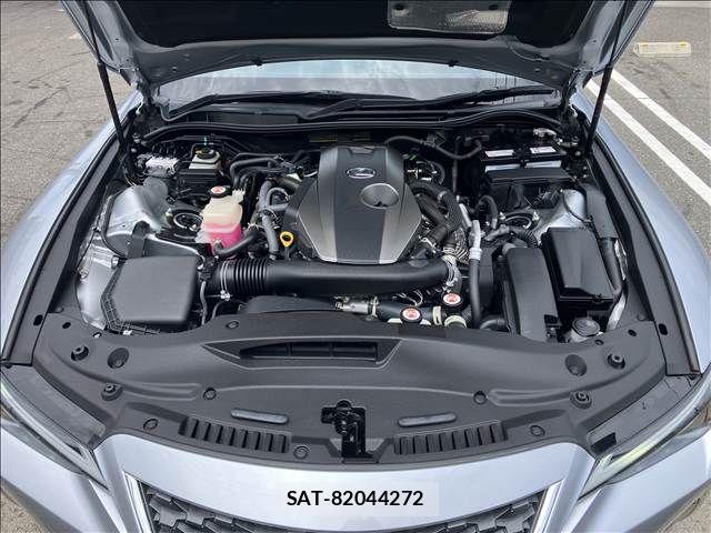 Lexus IS 2021-03 8336537-13