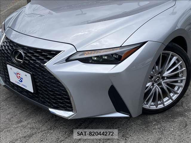 Lexus IS 2021-03 8336537-19