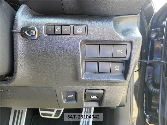 Lexus IS 2021-06 8336534-12