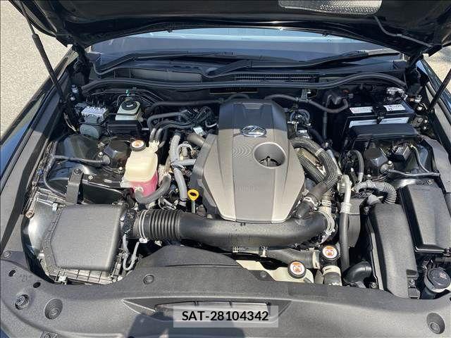 Lexus IS 2021-06 8336534-17