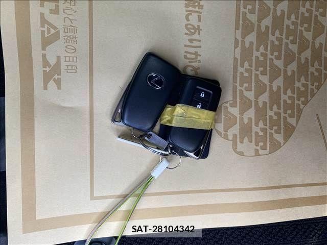 Lexus IS 2021-06 8336534-18