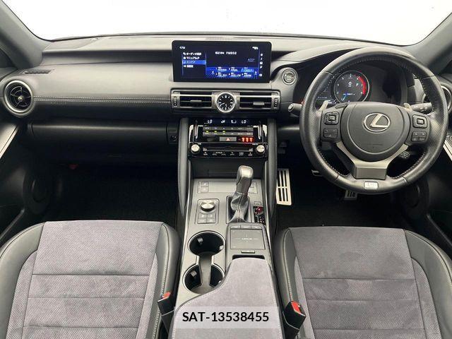 Lexus IS 2022-03 8366714-1