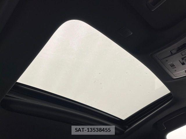 Lexus IS 2022-03 8366714-6