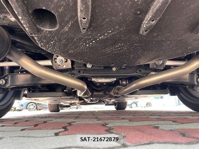 Lexus IS 2021-07 8366715-18