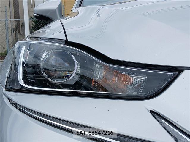 Lexus IS 2017-12 8371801-11