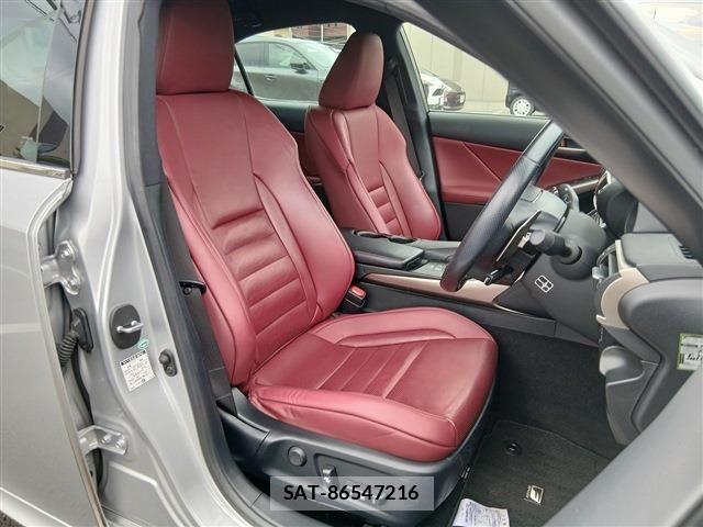 Lexus IS 2017-12 8371801-14