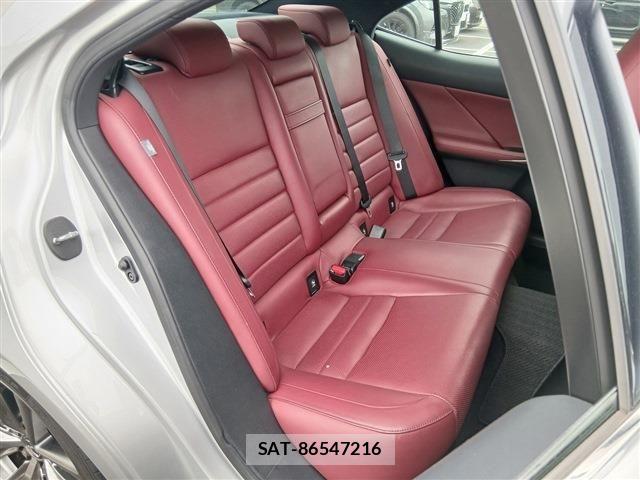 Lexus IS 2017-12 8371801-15