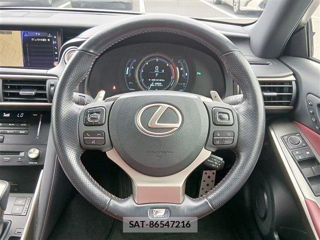 Lexus IS 2017-12 8371801-16