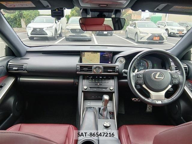 Lexus IS 2017-12 8371801-17