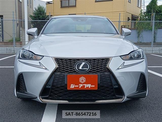 Lexus IS 2017-12 8371801-7