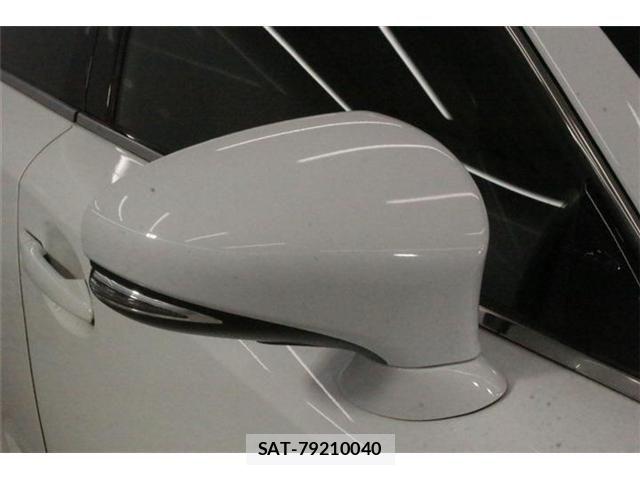 Lexus IS 2018-02 8413267-9