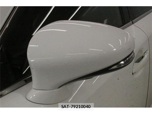 Lexus IS 2018-02 8413267-14