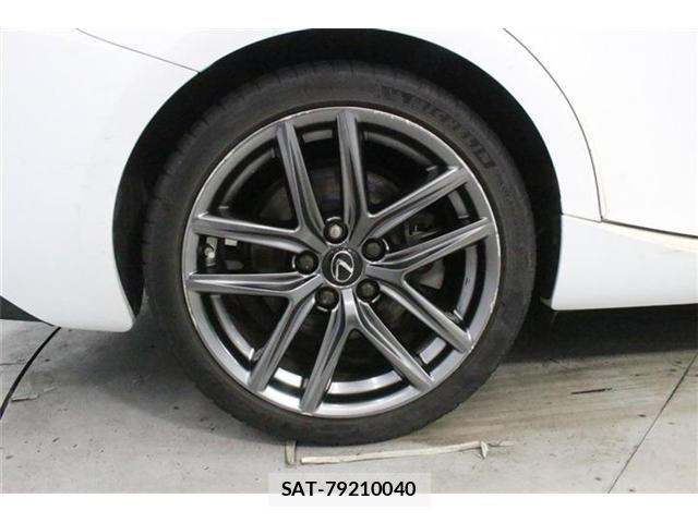 Lexus IS 2018-02 8413267-23