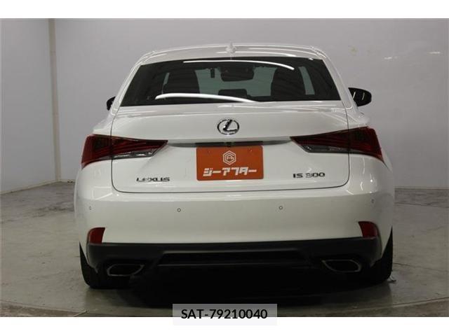 Lexus IS 2018-02 8413267-5