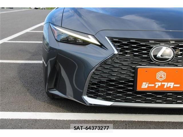 Lexus IS 2021-06 8457799-22