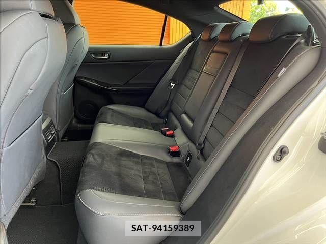 Lexus IS 2024-01 8562432-18