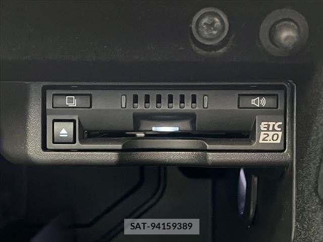 Lexus IS 2024-01 8562432-24
