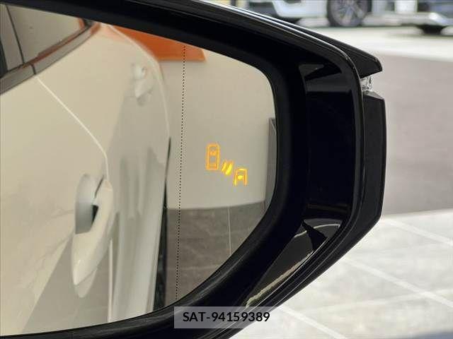 Lexus IS 2024-01 8562432-5