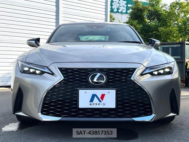 Lexus IS 2021-05 8562433-14