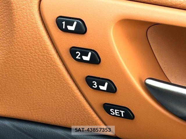 Lexus IS 2021-05 8562433-5
