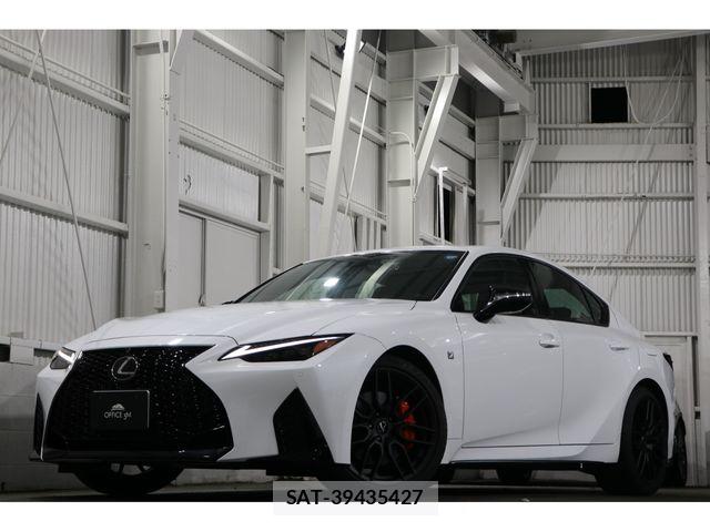 Lexus IS 2024-01 8562427-0