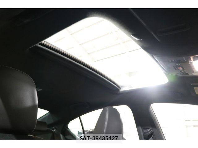 Lexus IS 2024-01 8562427-16