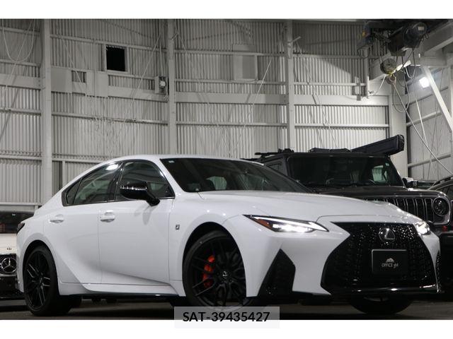 Lexus IS 2024-01 8562427-1
