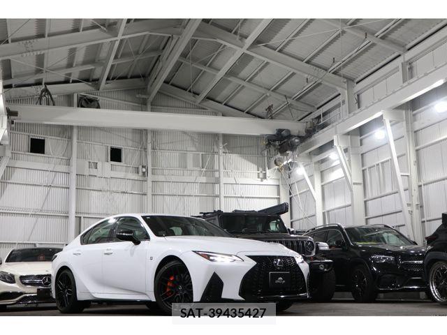 Lexus IS 2024-01 8562427-29