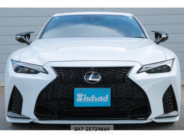 Lexus IS 2024-07 8562426-10
