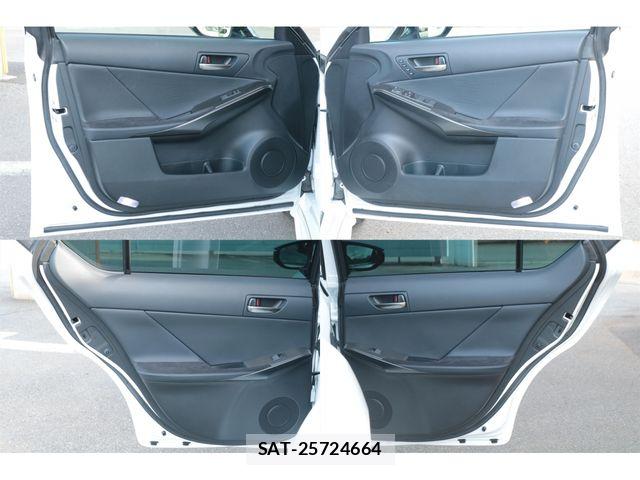 Lexus IS 2024-07 8562426-21