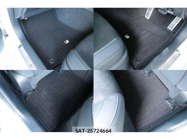 Lexus IS 2024-07 8562426-22