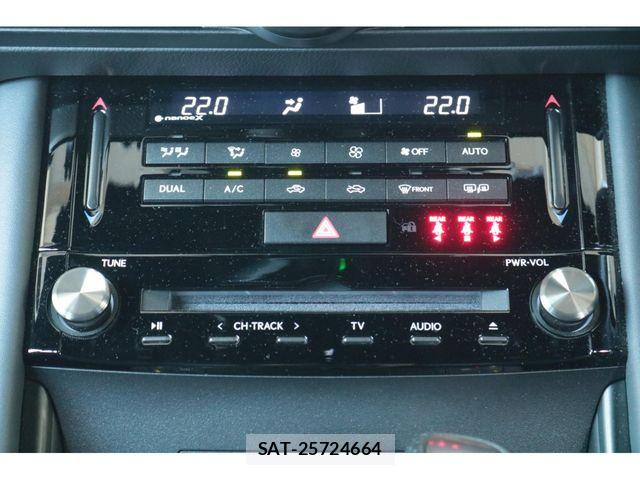 Lexus IS 2024-07 8562426-24