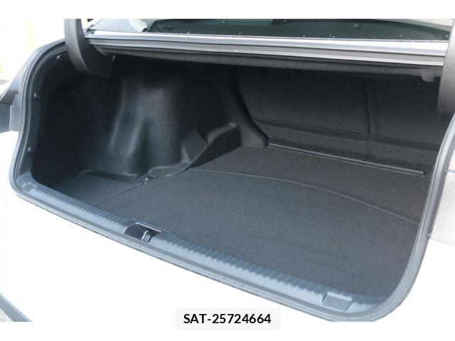 Lexus IS 2024-07 8562426-28