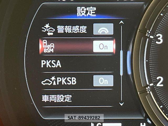 Lexus IS 2021-12 8562428-7