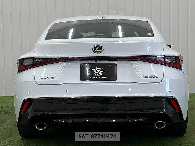 Lexus IS 2022-09 8627466-15
