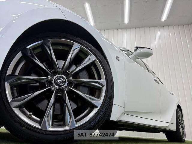 Lexus IS 2022-09 8627466-18