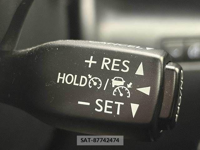 Lexus IS 2022-09 8627466-4