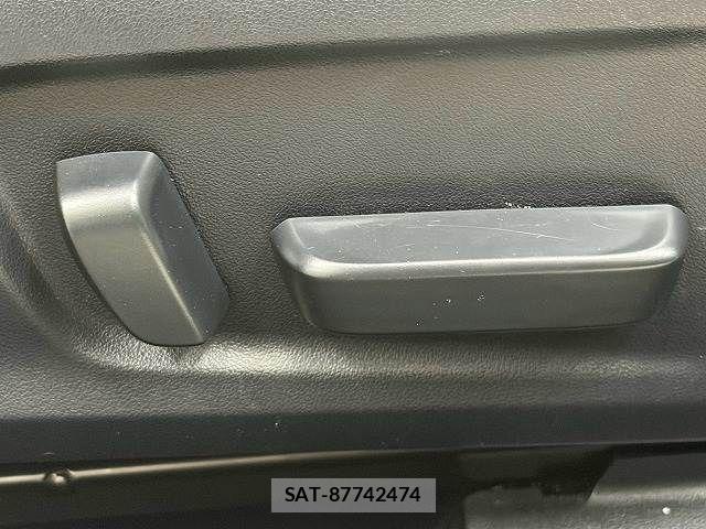 Lexus IS 2022-09 8627466-7