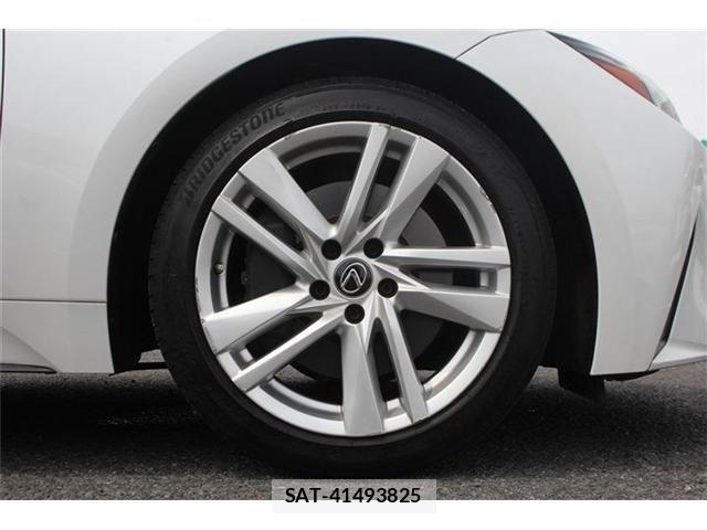 Lexus IS 2020-12 8627467-15