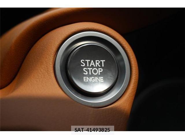 Lexus IS 2020-12 8627467-3